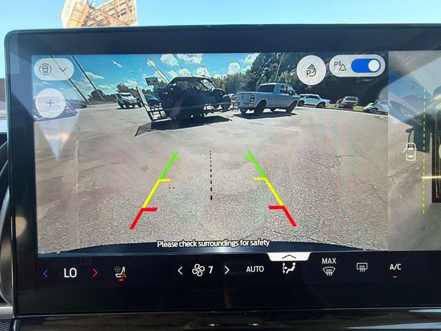 Used 2025 Ford Expedition Active AWD/4WD image 32