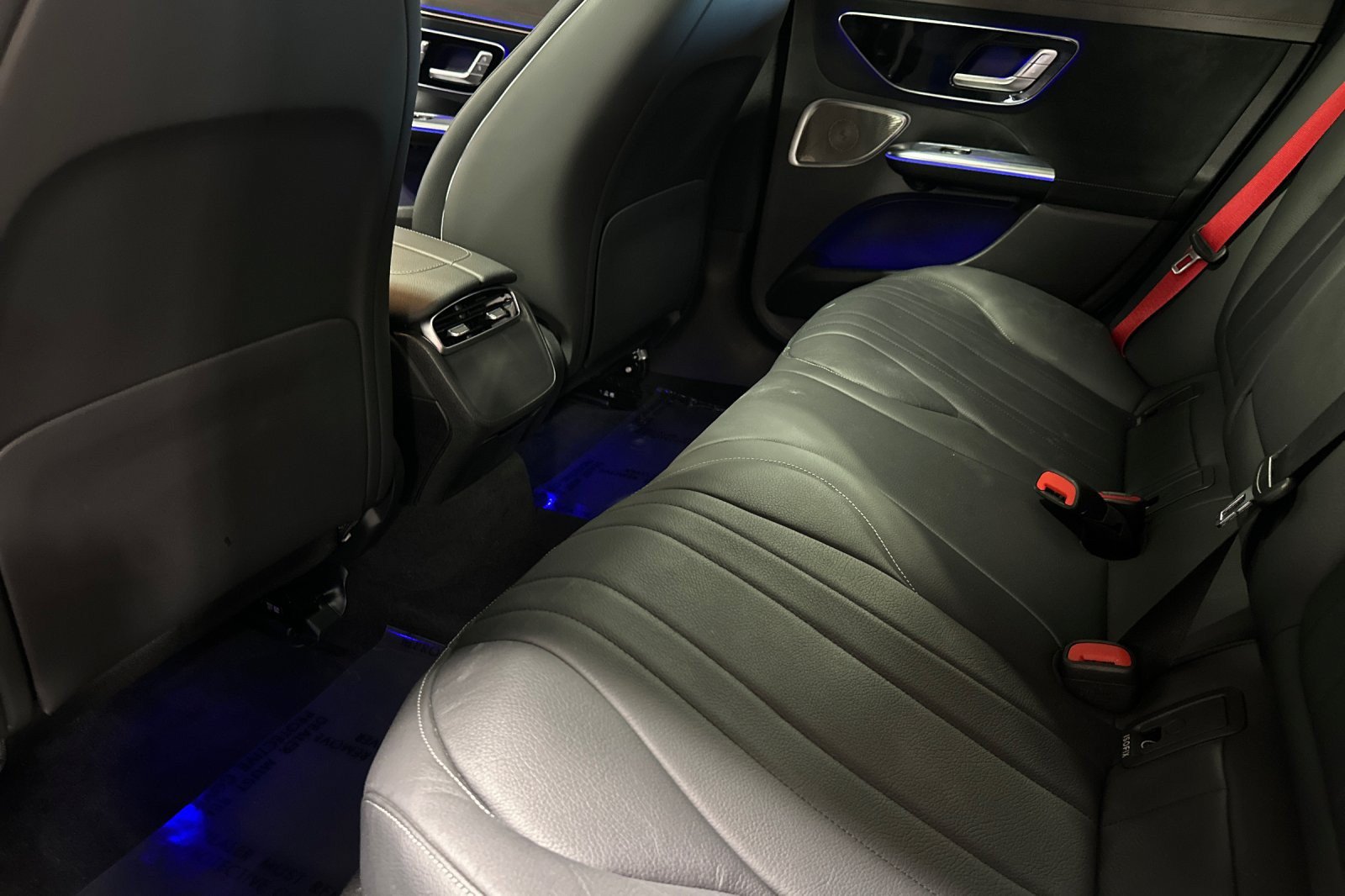 Used 2023 Mercedes-Benz EQE 500 4MATIC Sedan image 11