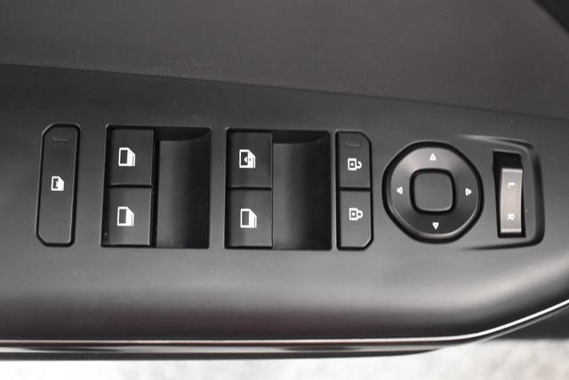 Used 2025 Kia K4 FWD image 21
