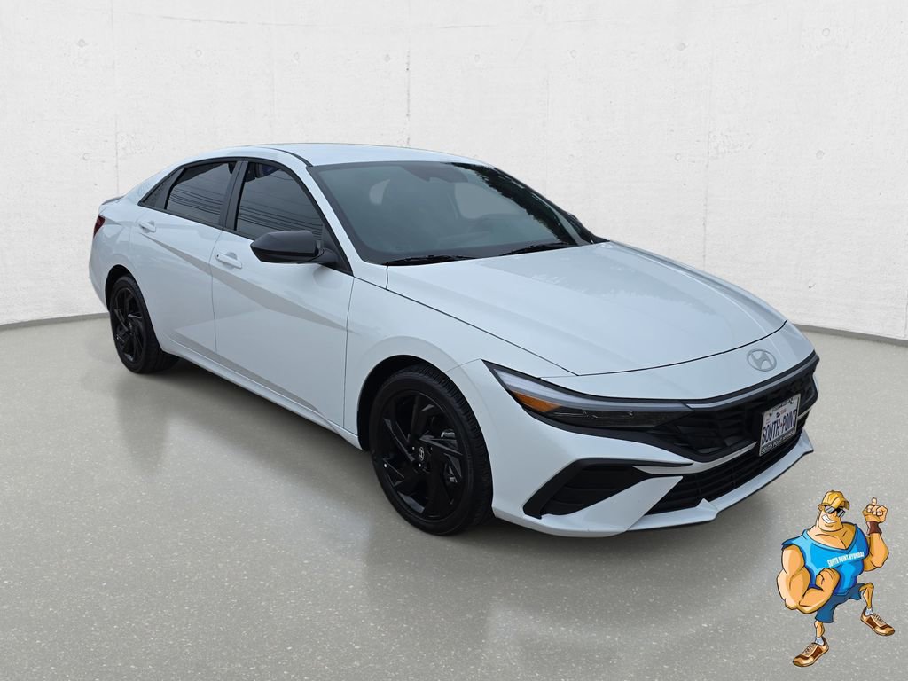 Certified 2026 Hyundai Elantra Sport FWD image 3
