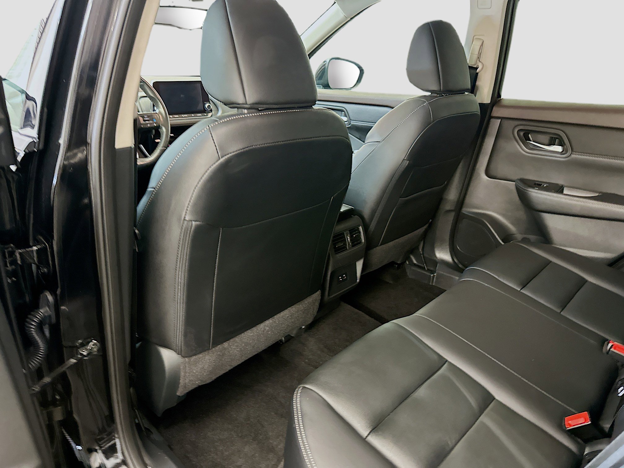 Used 2023 Nissan Rogue SL image 28