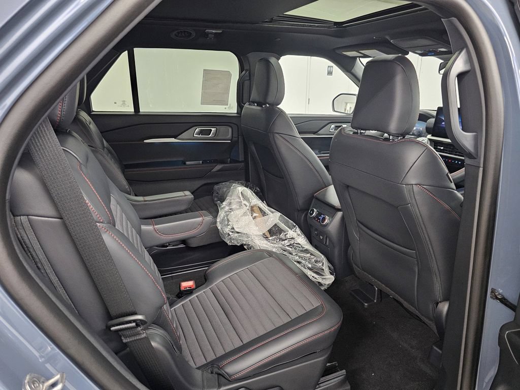 New 2027 Ford Explorer ST-Line w/ Premium Package AWD/4WD image 23
