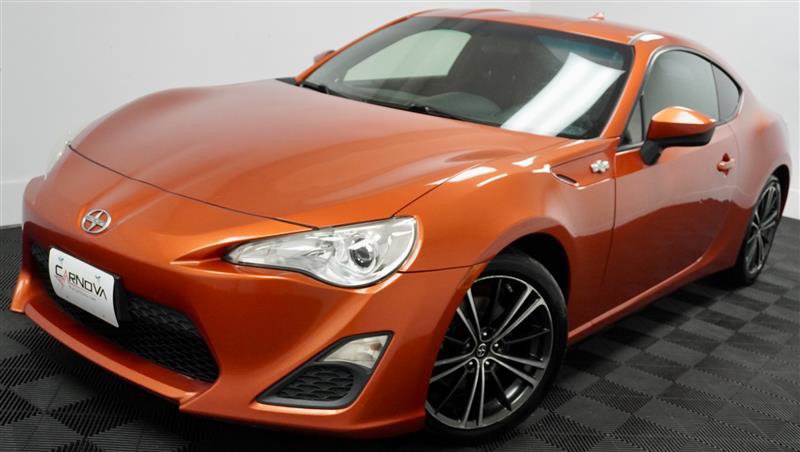 Used 2013 Scion FR-S image 2