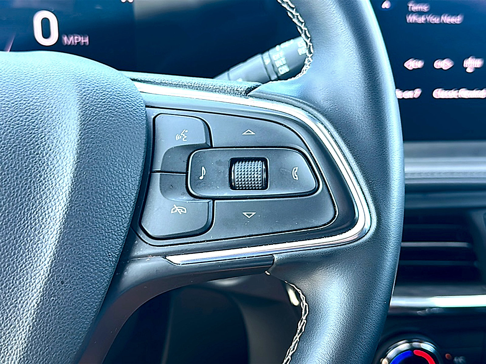 Used 2025 Buick Encore GX Preferred FWD image 29