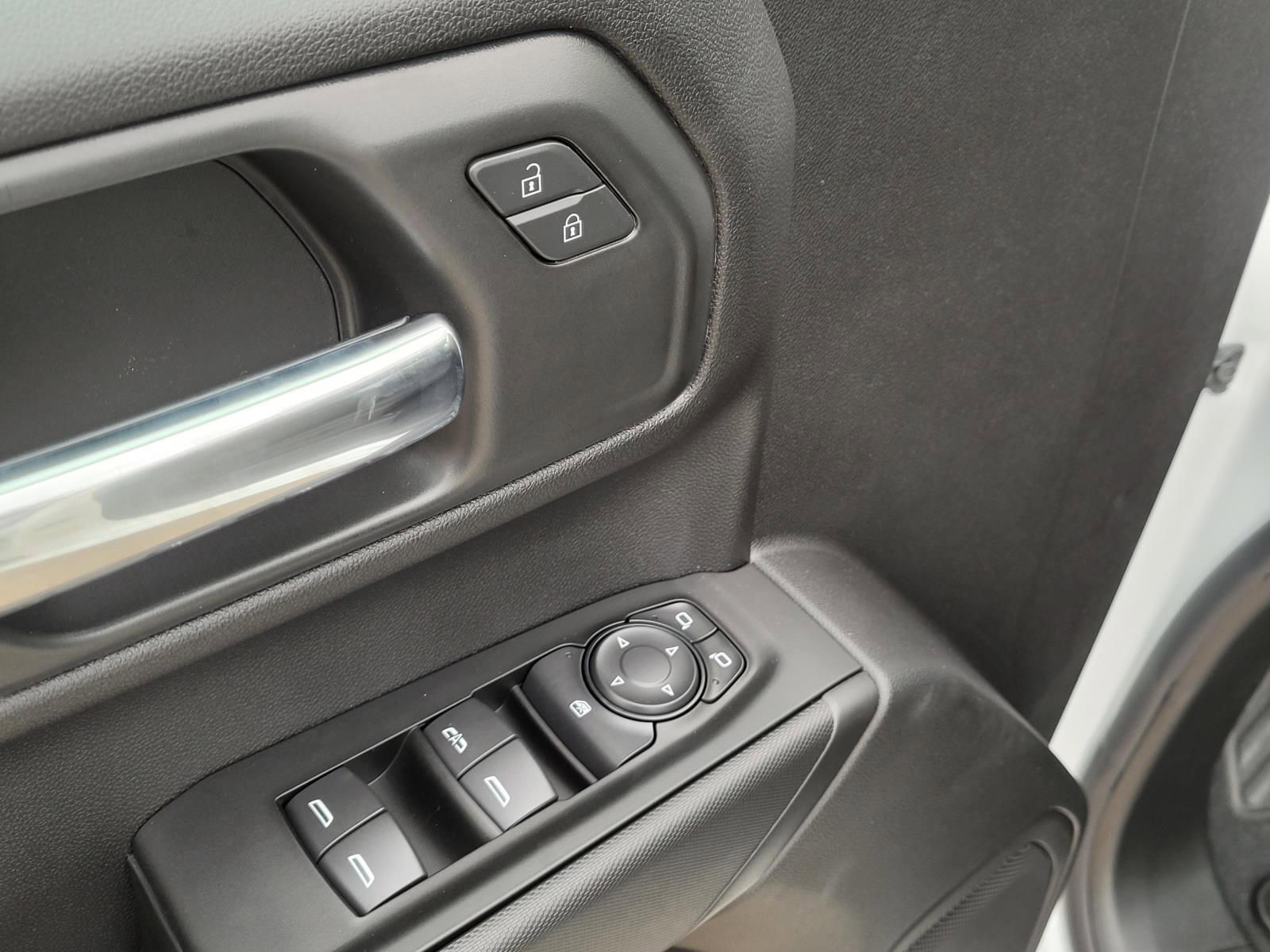 New 2026 Chevrolet Silverado 1500 Custom AWD/4WD image 13