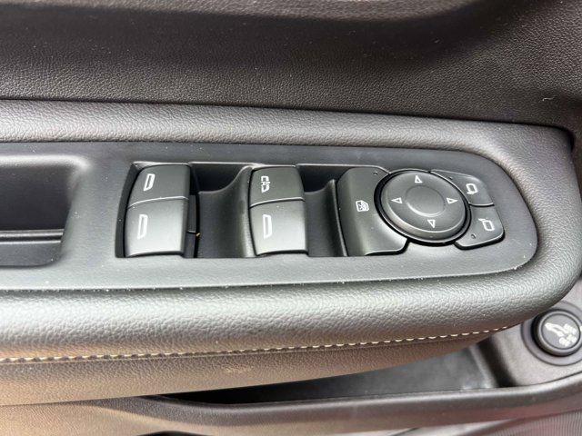Used 2023 GMC Terrain Denali AWD/4WD image 16