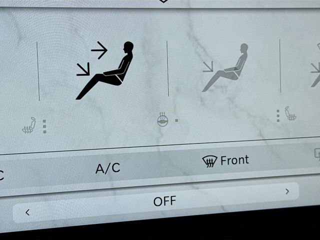 New 2026 Jeep Wrangler Unlimited Rubicon w/ Safety Group image 22