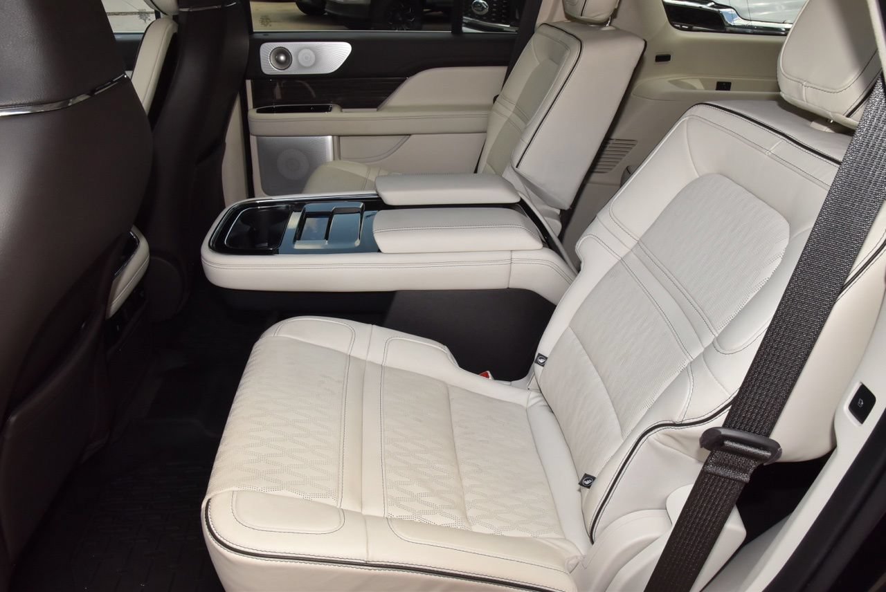 Used 2024 Lincoln Navigator Black Label AWD/4WD image 14