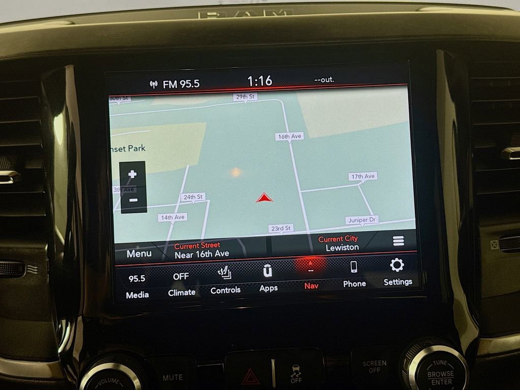 Certified 2021 RAM 2500 Big Horn w/ Night Edition AWD/4WD image 18