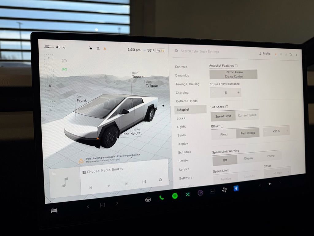 Used 2024 Tesla Cybertruck AWD Crew Cab image 24