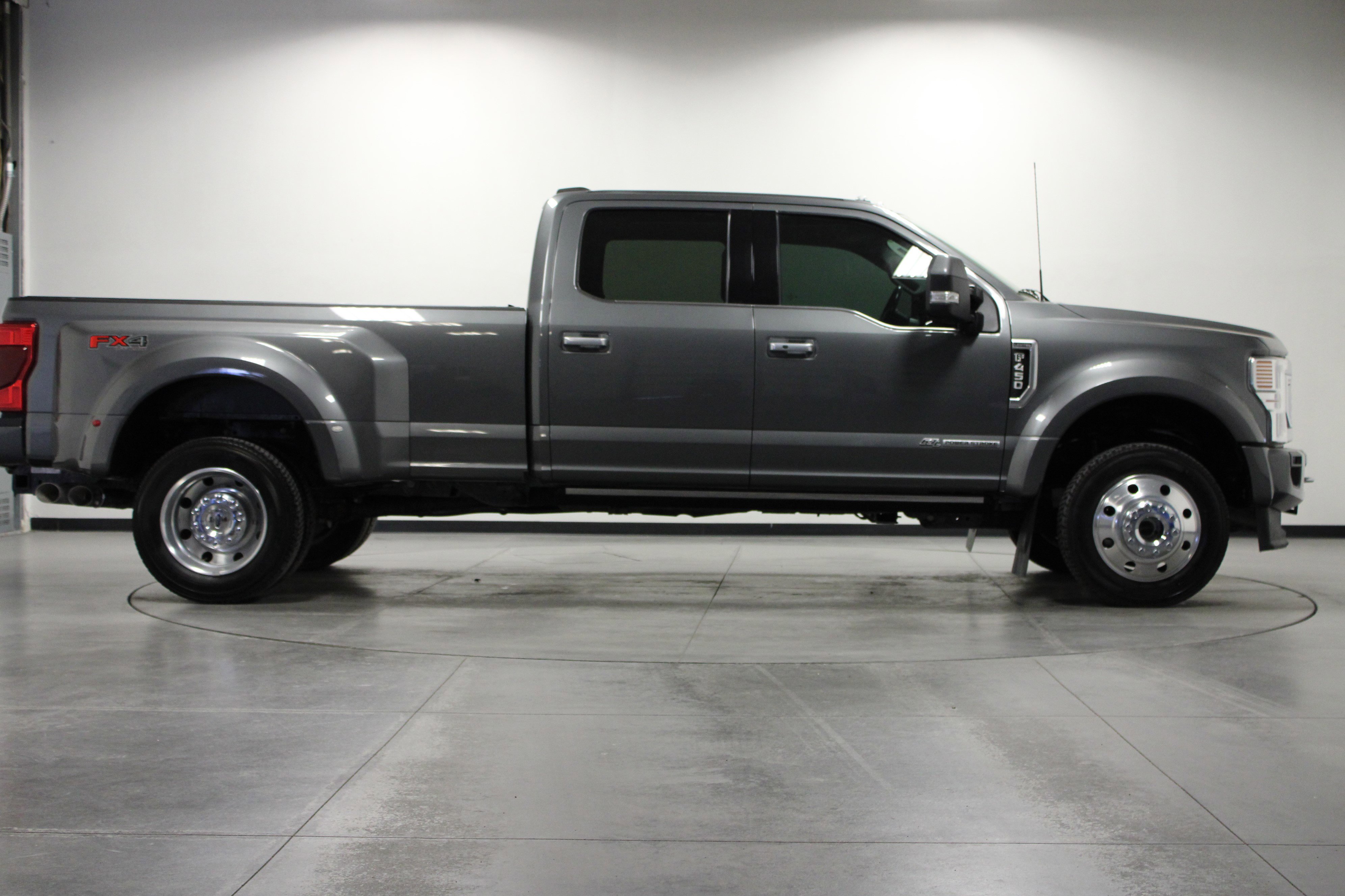 Used 2022 Ford F450 Limited w/ FX4 Off-Road Package image 3
