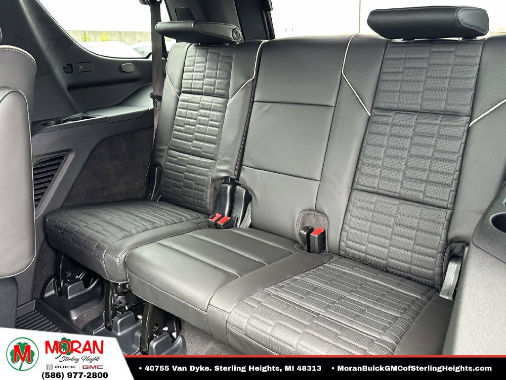 Used 2025 Cadillac Escalade Sport Platinum AWD/4WD image 9