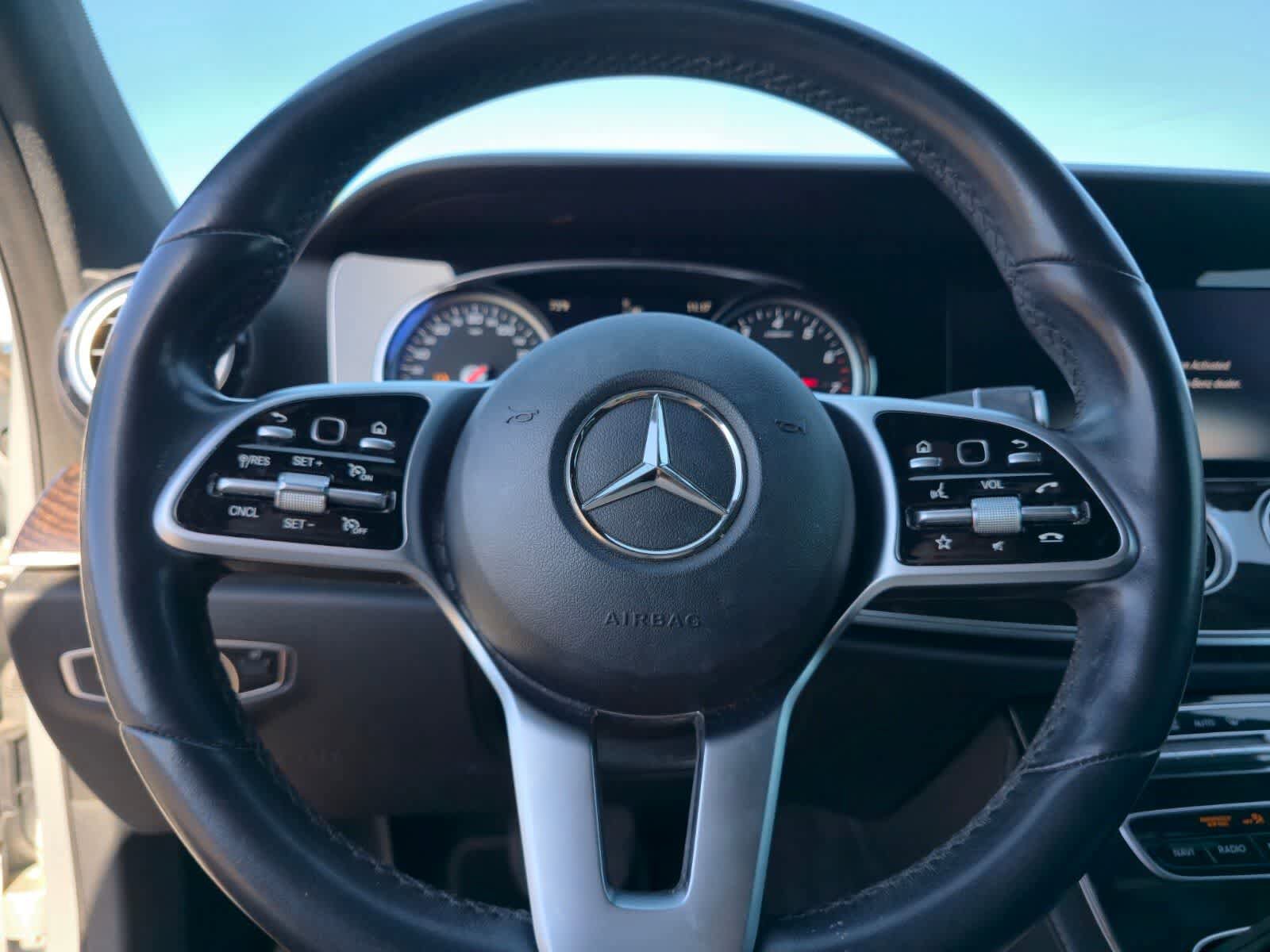 Used 2019 Mercedes-Benz E 300 4MATIC image 17