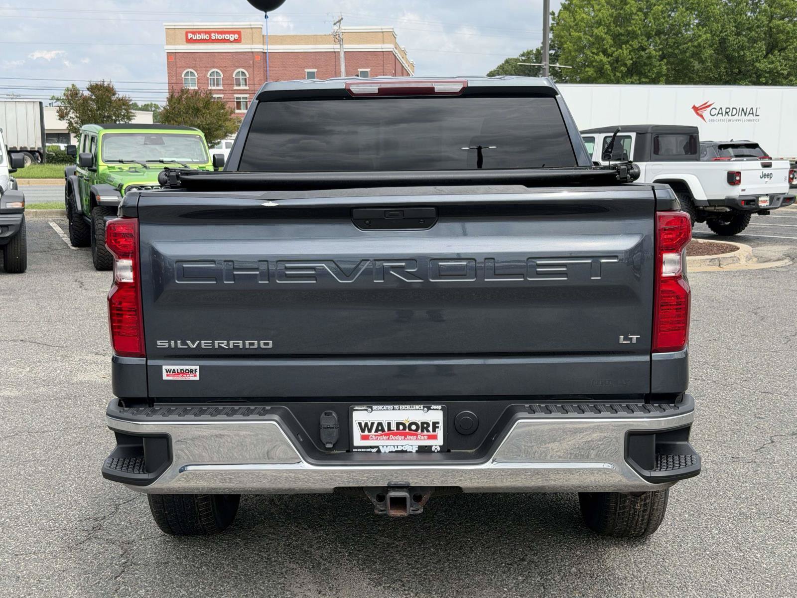Used 2022 Chevrolet Silverado 1500 LT AWD/4WD image 4