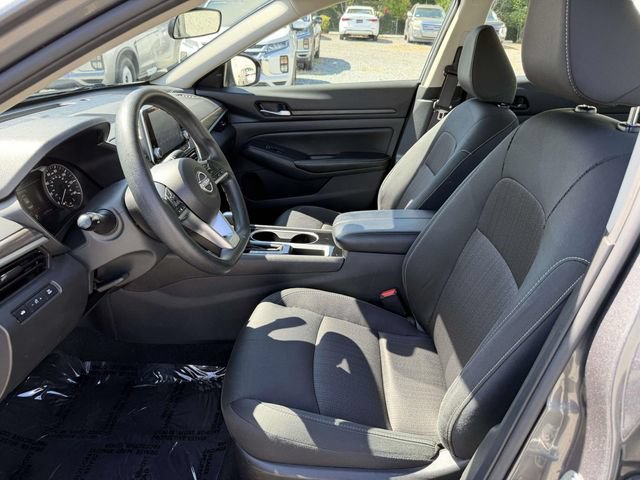 Used 2024 Nissan Altima 2.5 SV FWD image 16