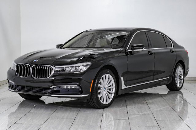 Used 2017 BMW 740i xDrive AWD SUNROOF LEATHER HEATED SEA image 4