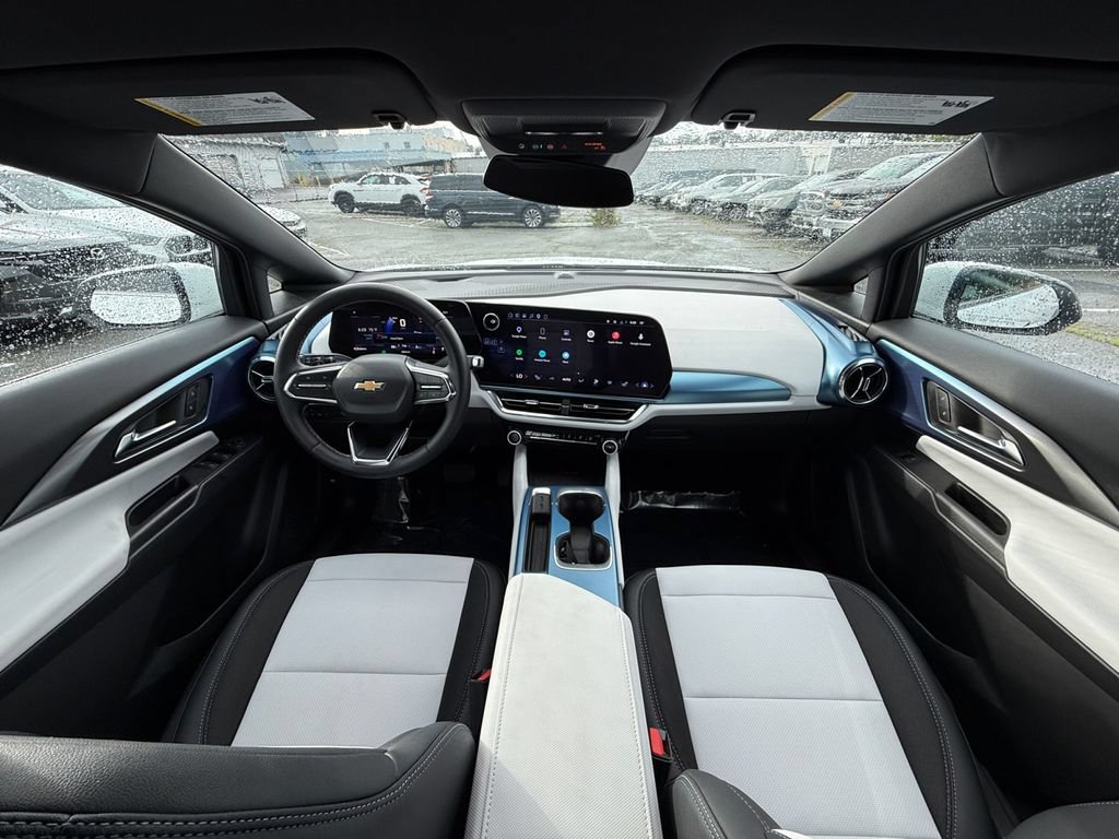 New 2026 Chevrolet Equinox EV LT AWD/4WD image 22