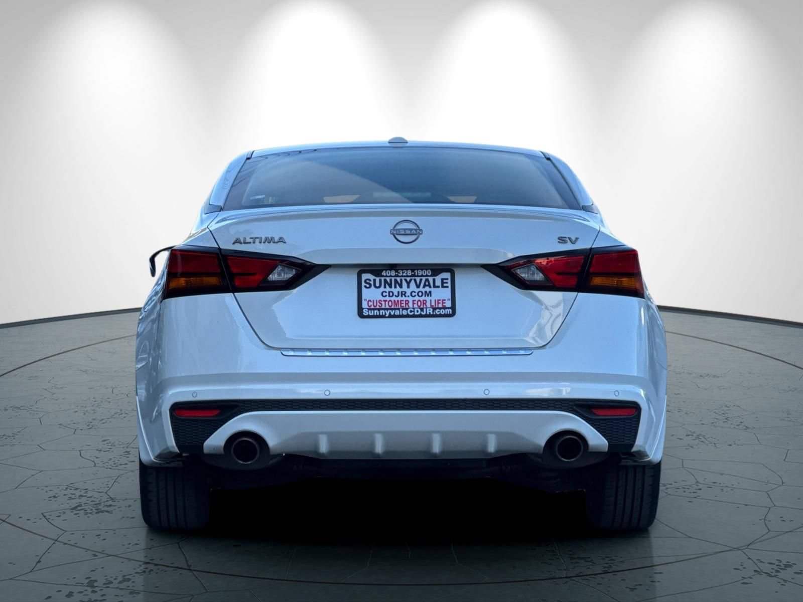 Used 2023 Nissan Altima 2.5 SV w/ SV Premium Package FWD image 5