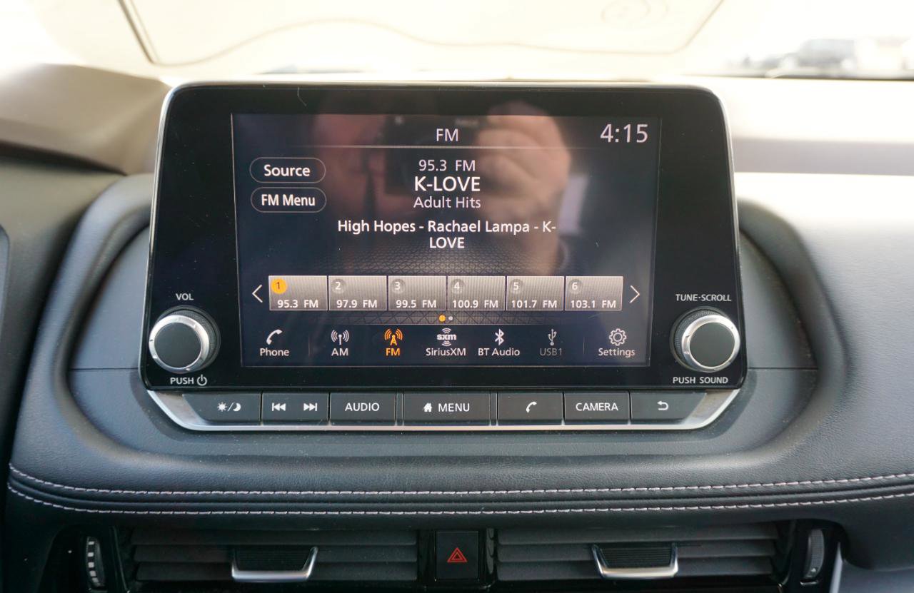 Used 2023 Nissan Rogue SV w/ SV Premium Package image 12