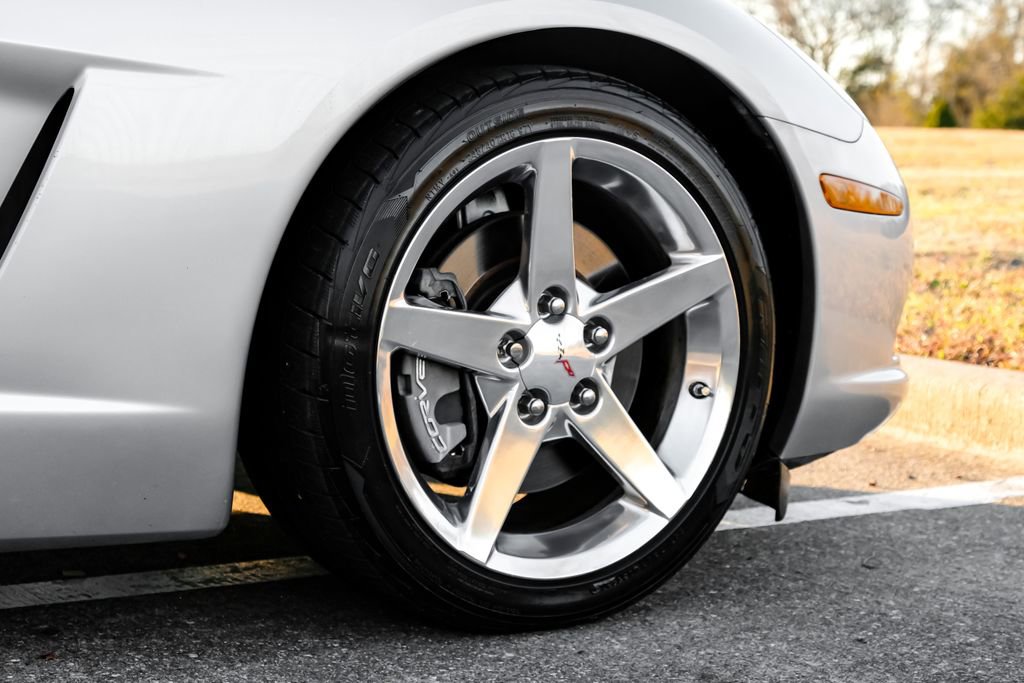 Used 2006 Chevrolet Corvette Coupe w/ Preferred Equipment Group image 49