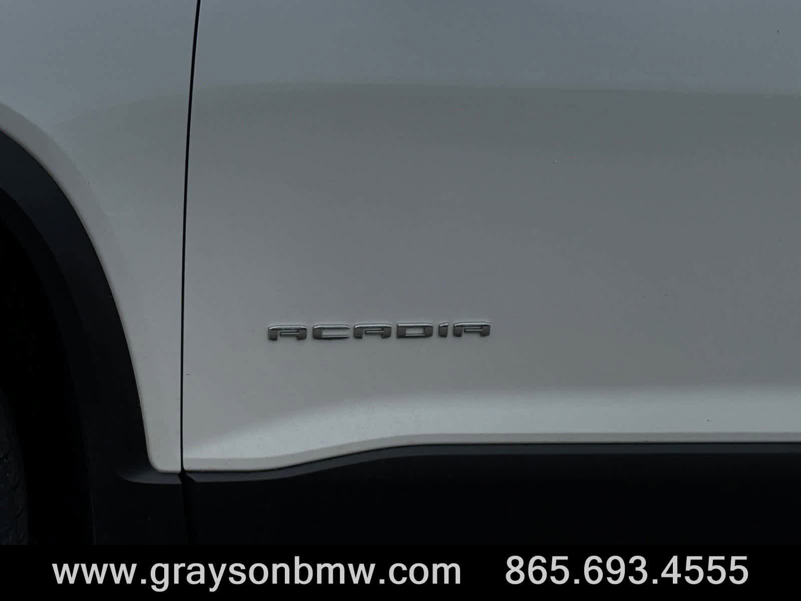 Used 2021 GMC Acadia SLT AWD/4WD image 10