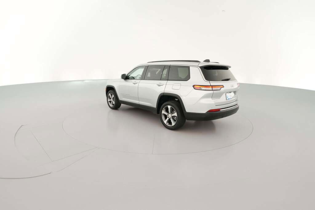New 2025 Jeep Grand Cherokee L Limited image 8
