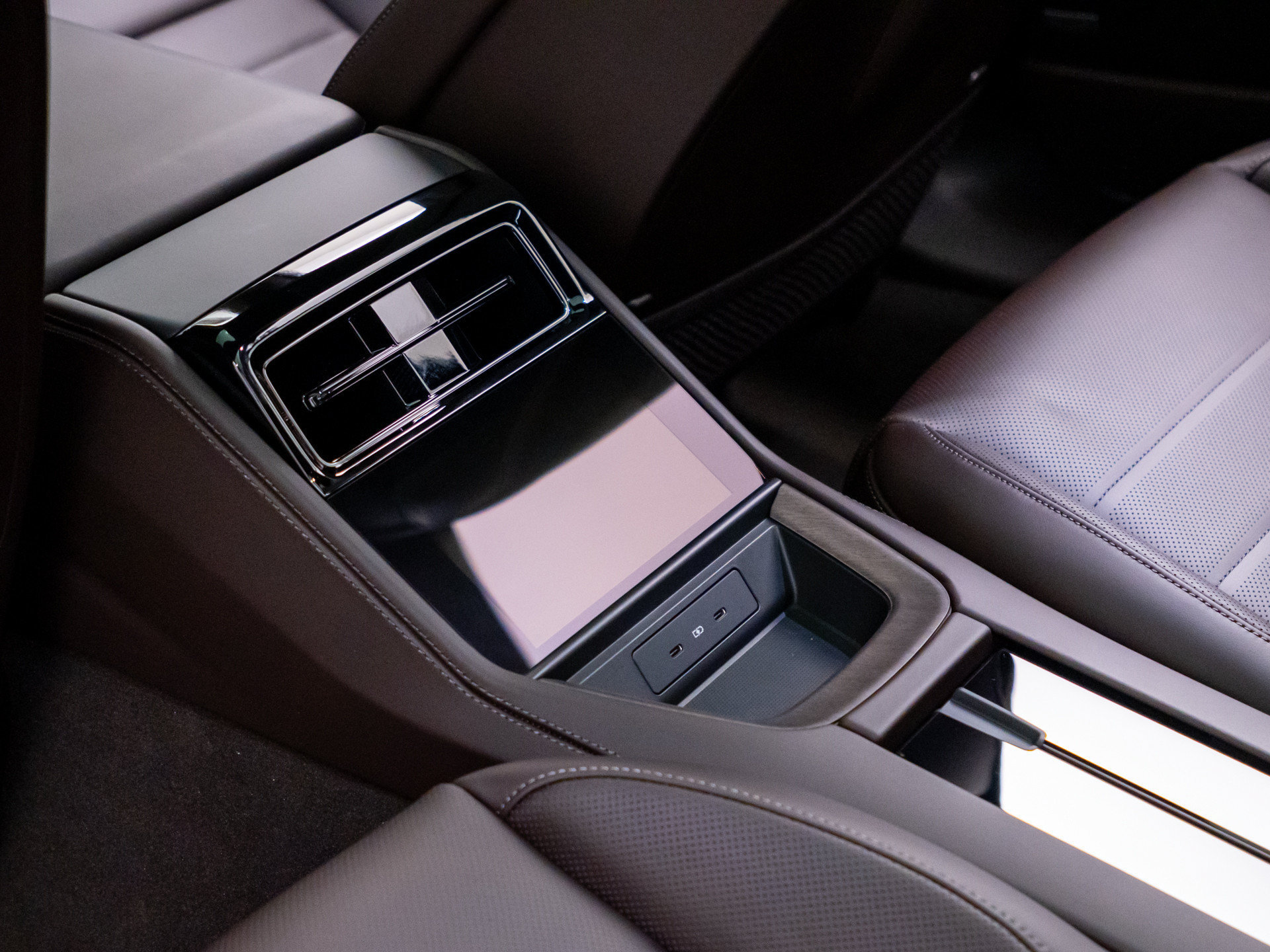 New 2026 Porsche Panamera 4 AWD/4WD image 19