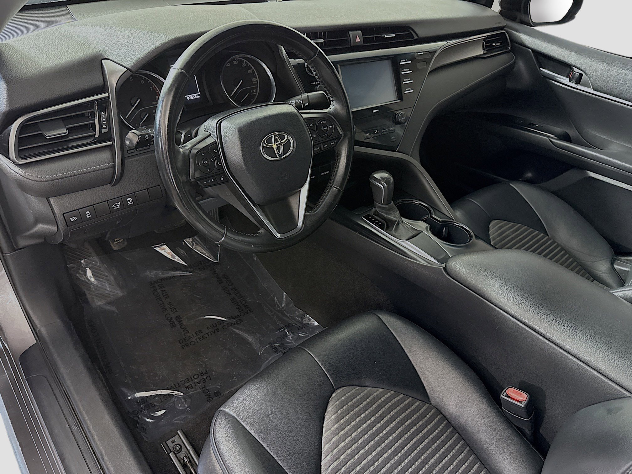 Used 2020 Toyota Camry SE FWD image 22