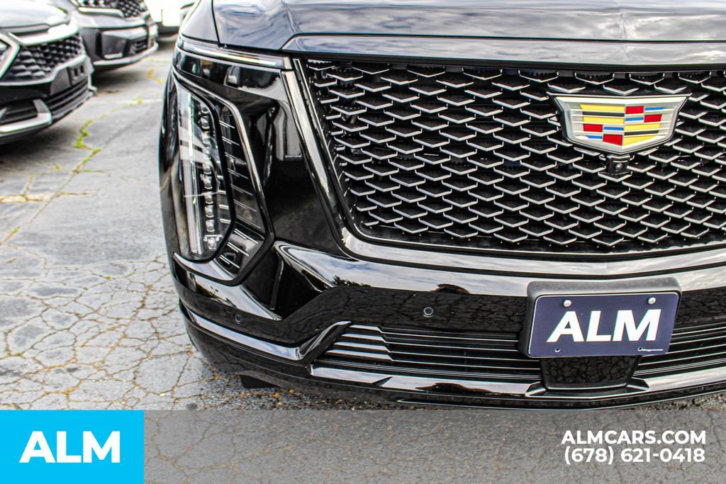Used 2026 Cadillac Escalade Platinum Sport w/ LPO, Floor Liner Package AWD/4WD image 11