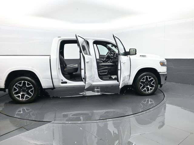 Used 2025 RAM 1500 Laramie AWD/4WD image 28