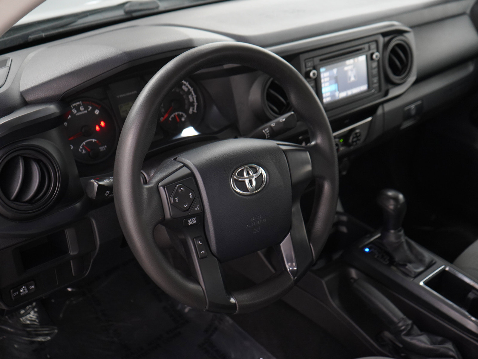 Used 2016 Toyota Tacoma SR w/ Towing Package AWD/4WD image 19