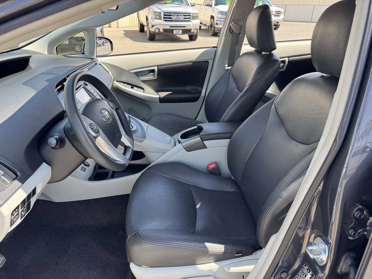 Used 2013 Toyota Prius Two FWD image 20