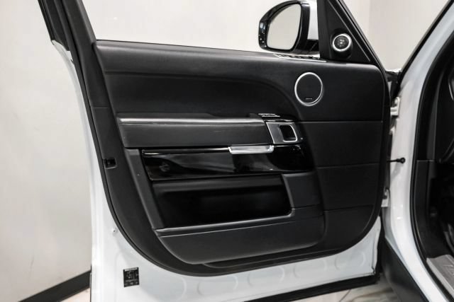 Used 2014 Land Rover Range Rover Supercharged AWD/4WD image 46