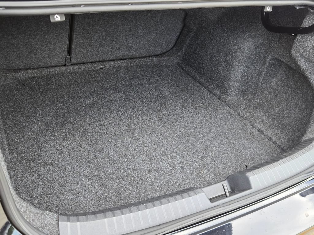 Certified 2022 Volkswagen Jetta S FWD image 14