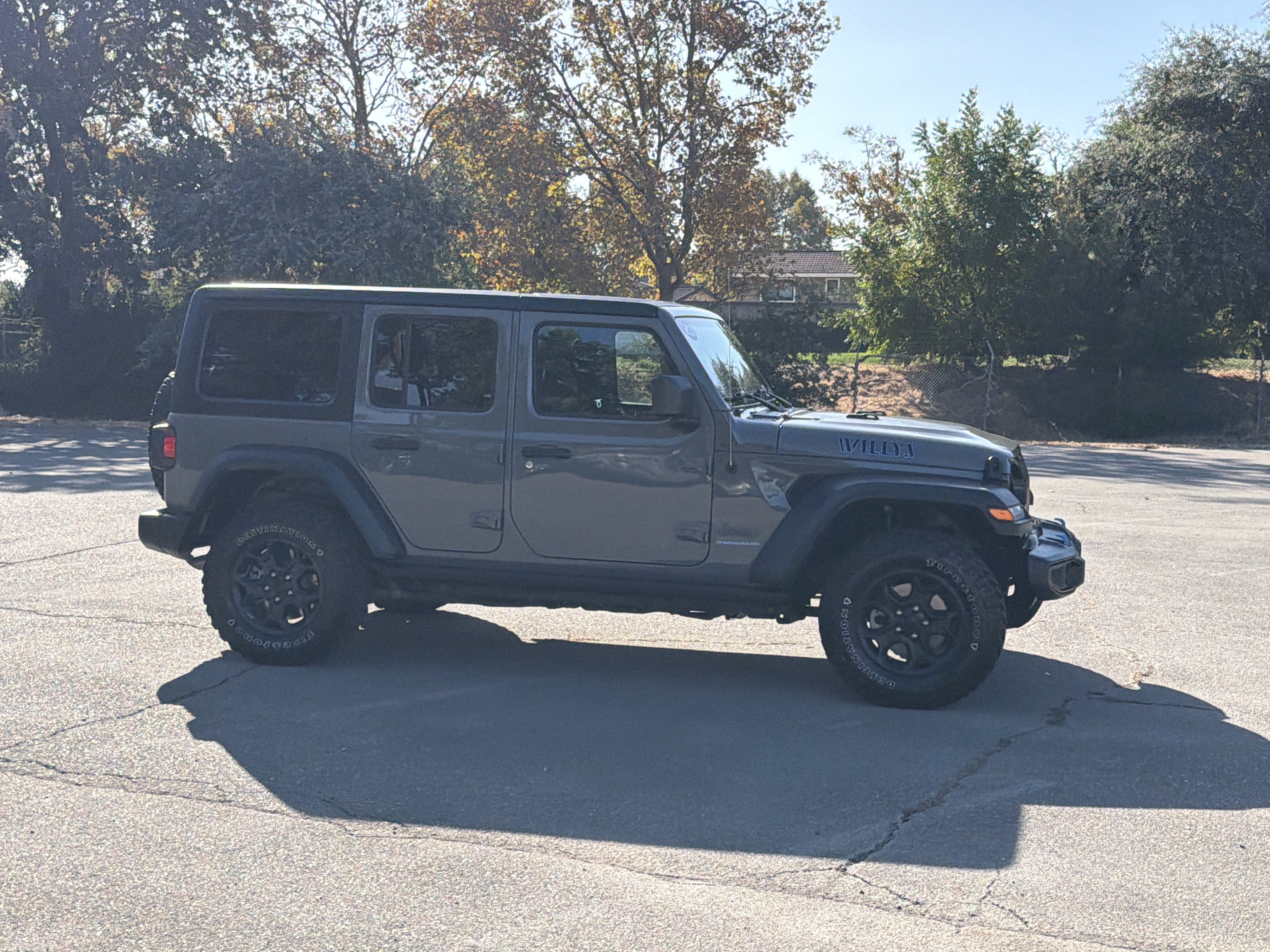 Used 2023 Jeep Wrangler Unlimited AWD/4WD image 12