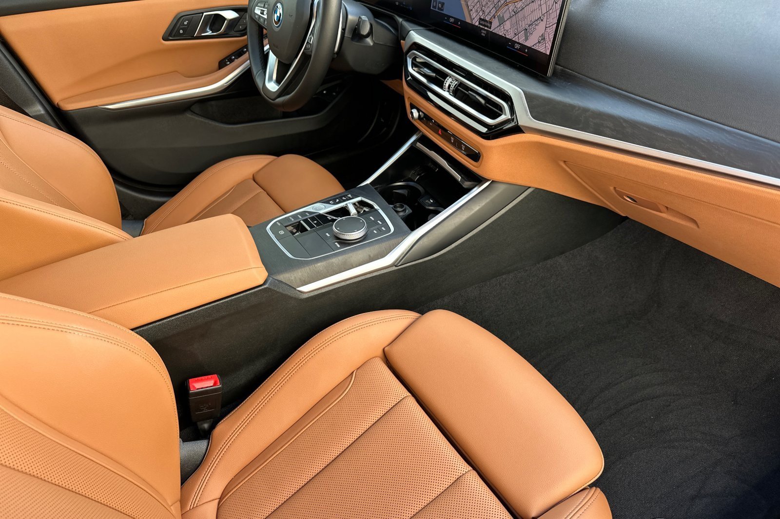 Used 2024 BMW 330e w/ Convenience Package RWD image 14
