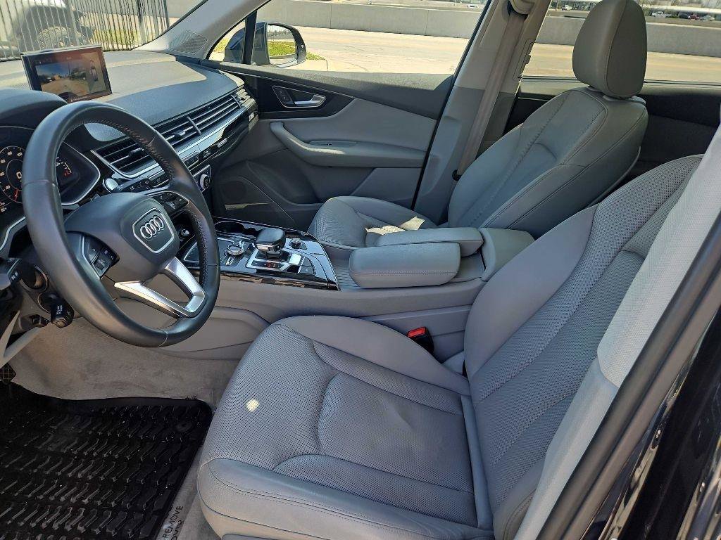 Used 2017 Audi Q7 3.0T Prestige w/ Prestige Package AWD/4WD image 10