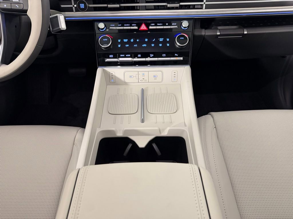 Used 2026 Hyundai Santa Fe Calligraphy image 16
