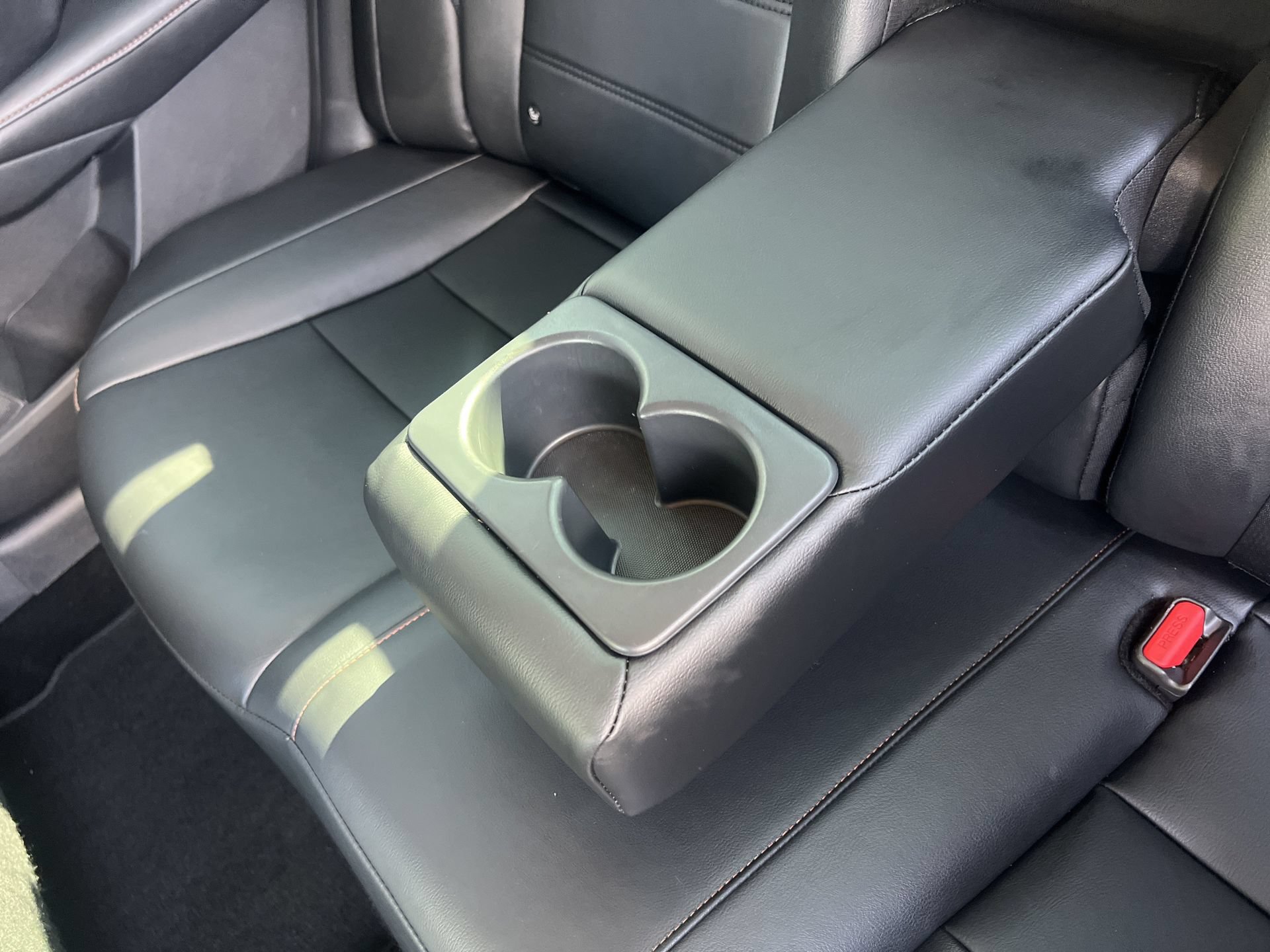 Used 2023 Nissan Sentra SR w/ SR Premium Package FWD image 17