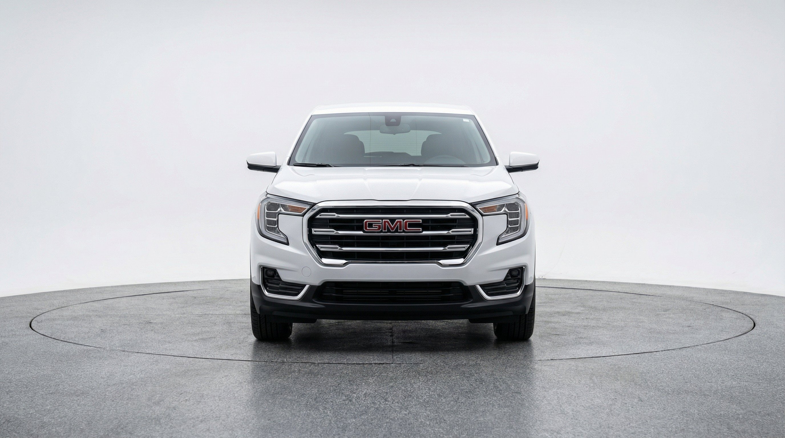 Used 2024 GMC Terrain SLE FWD image 2