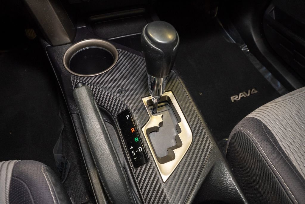 Used 2015 Toyota RAV4 XLE image 16