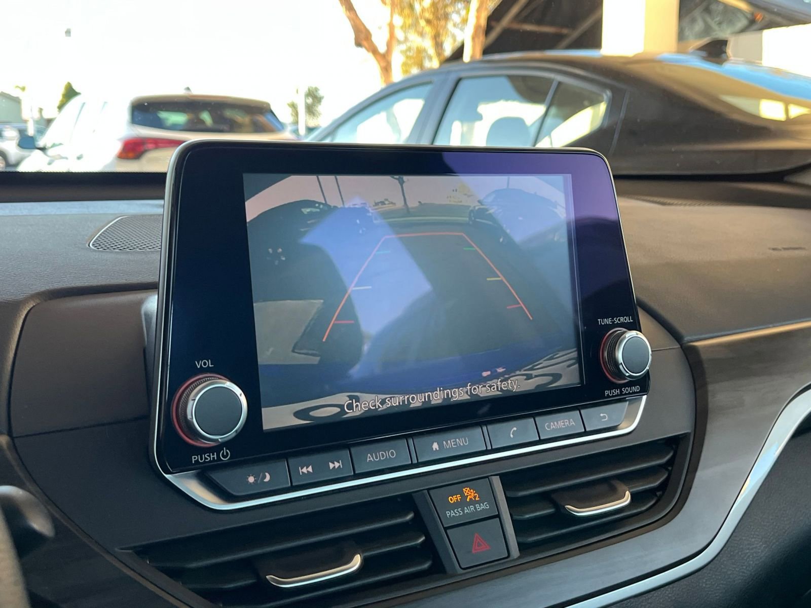 Used 2025 Nissan Altima 2.5 SV image 17