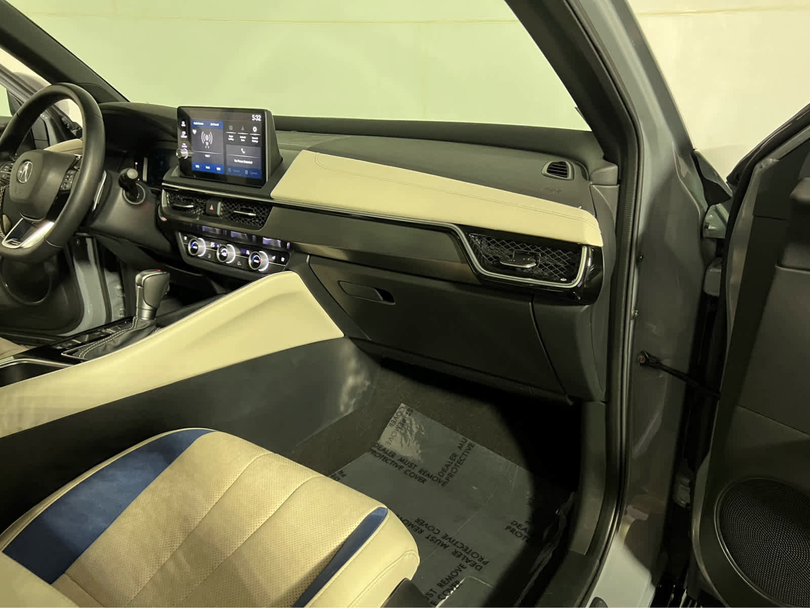 Used 2025 Acura ADX A-Spec image 30