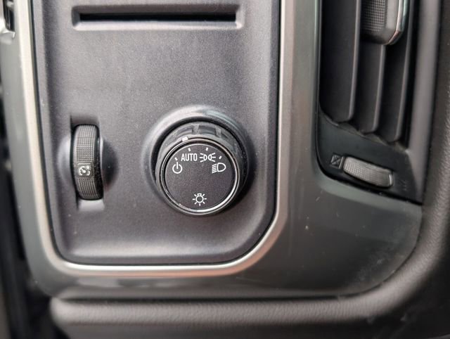 Used 2018 Chevrolet Silverado 1500 LT image 30