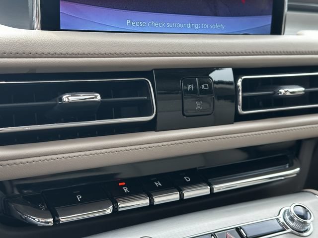 Certified 2023 Lincoln Aviator AWD w/ Premium Package image 23