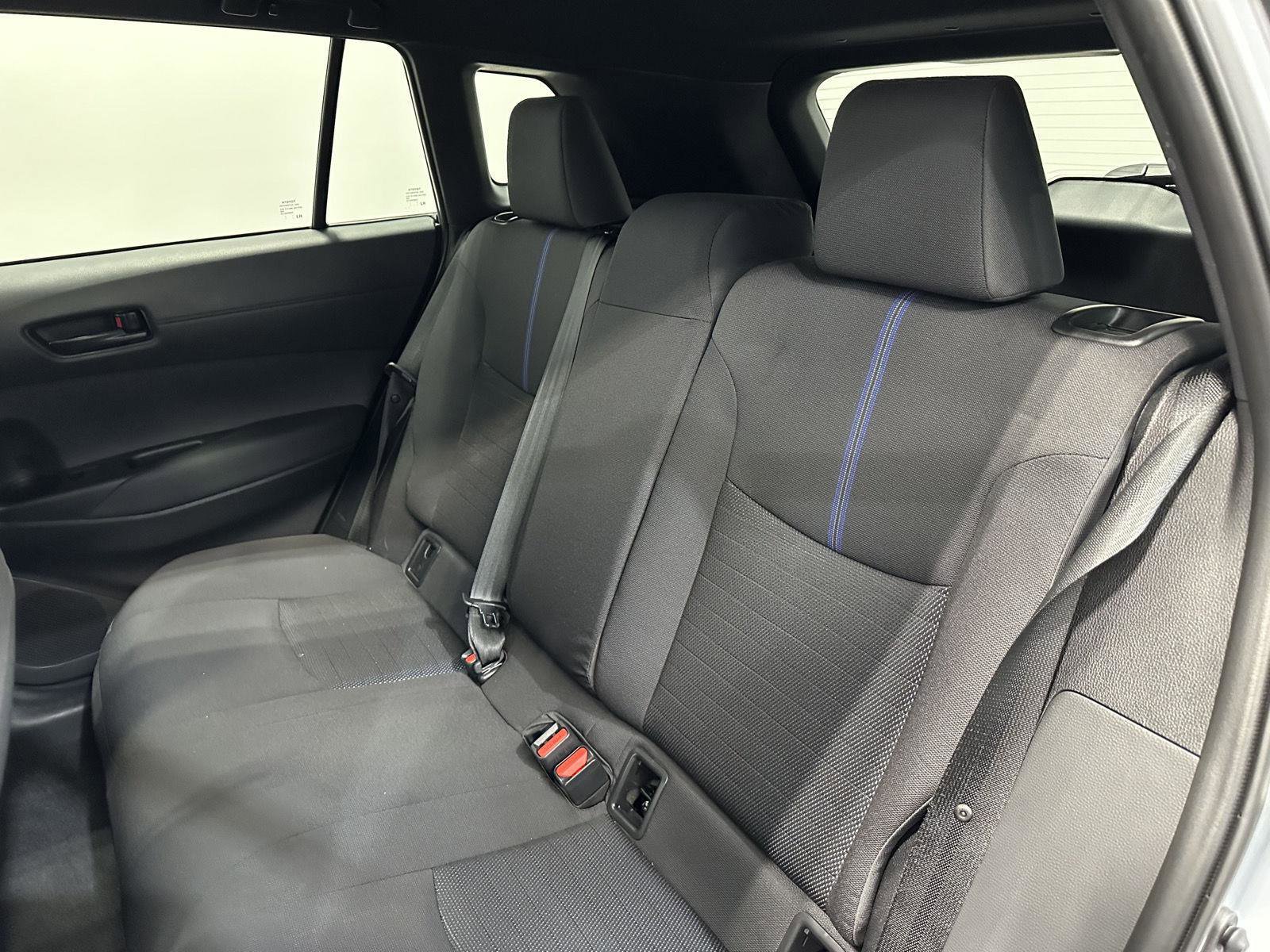 Used 2026 Toyota Corolla Cross AWD Hybrid w/ Moonroof Package image 28
