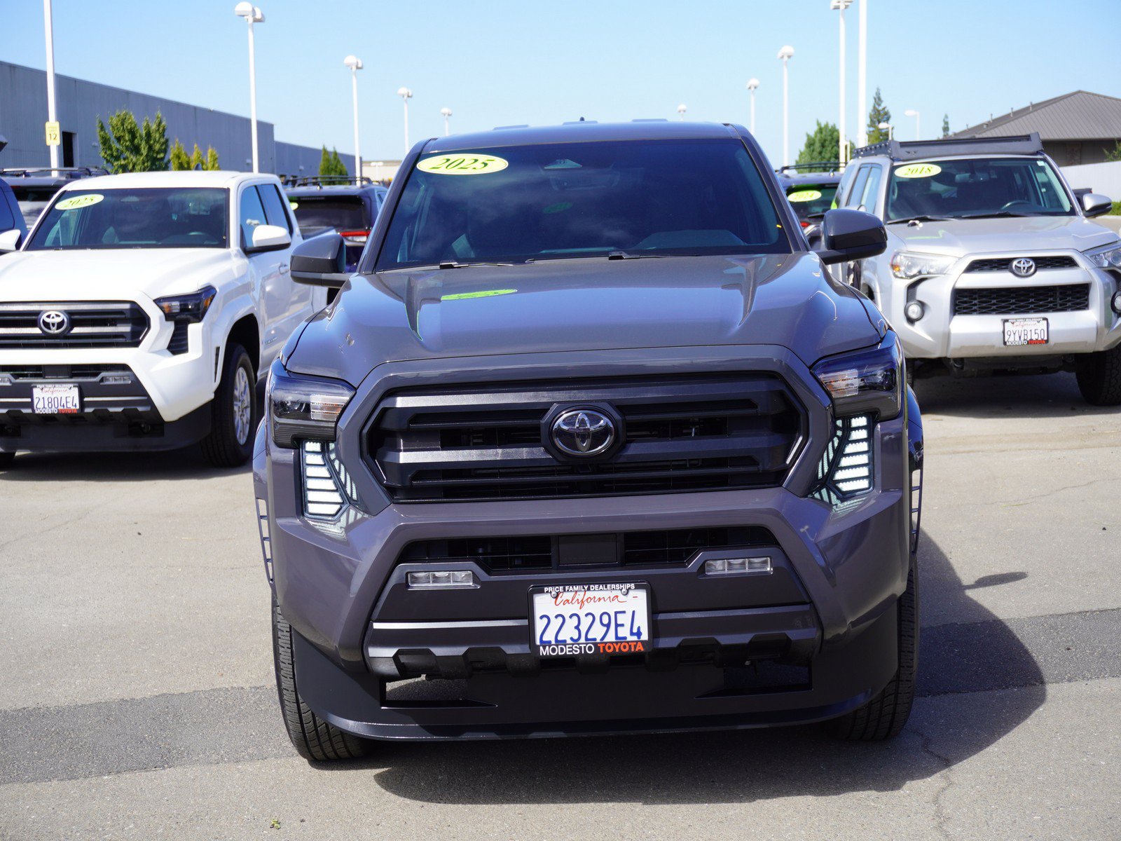 Used 2025 Toyota Tacoma SR5 AWD/4WD image 7