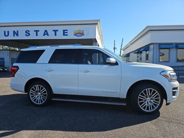 Used 2022 Ford Expedition Platinum image 5