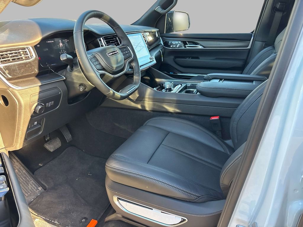 New 2026 Jeep Grand Wagoneer Summit w/ Rear Seat Video Group I image 5