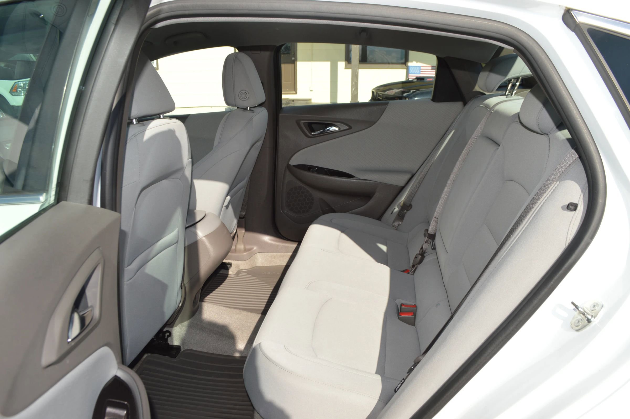 Used 2017 Chevrolet Malibu LS FWD image 21